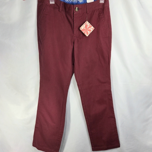 Dockers NWT Unbelievably Soft Straight Leg Dockers Red Pants Size 8M / MX 10M - Picture 1 of 13